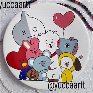 بشقاب دیوارکوب کارتونی طرح بی تی اس کد 2