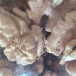 مغز گردوی تازه ایرانی - رنگ سفید - 2 پر  - چرب و خوشمزه - بسته بندی شیک