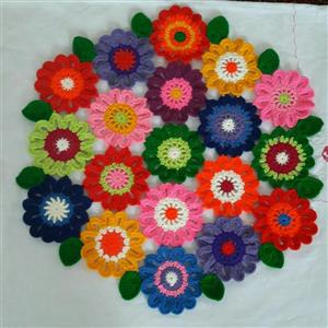 رومیزی بافتنی طرح گلی