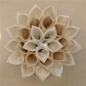 گل تزیینی پرده برای تزیین والان یا پرده گل پارچه ای ساتن