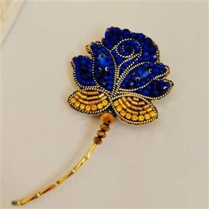 سنجاق سینه جواهردوزی گل رز ابی