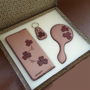 ست کادویی زنانه (کیف پول، آینه و جاکلیدی) چرم طبیعی  دستدوز
