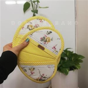 دستگیره جفتی قلبی جیب دار مطلسه دوزی شده زرد
