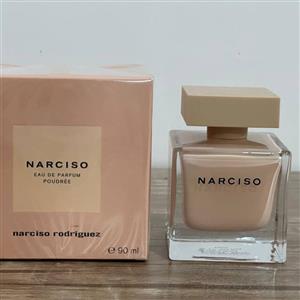 باکس_ادکلن نارسیس رودریگز پودری_ادکلن نارسیس پودری _اماراتی کیفیت خوب _Narciso Rodriguez Narciso Poudree\n\n\n