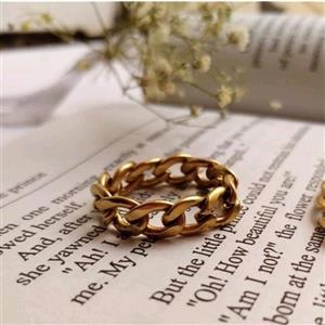 انگشتر کارتیر استیل طلایی (لاوین گالری)