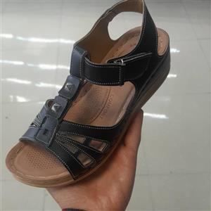 صندل  کفش تابستانی حراج تک سایز 37 دور دوز