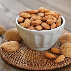 مغز بادام محلی 100 گرمی