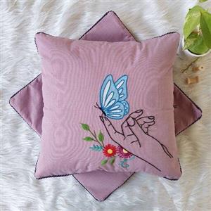 کوسن گلدوزی‌شده با دست رنگ یاسی ابعاد 38×38 پارچه شانتون