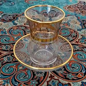 استکان و  نعلبکی  دورطلایی شیشه‌ ای