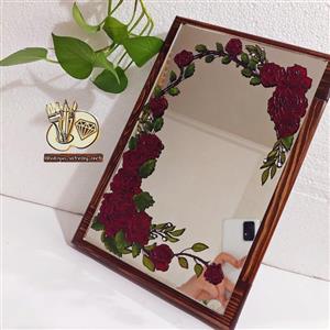آینه  پایه دار  چوبی  با نقش برجسته گل رز