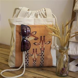 کیف پارچه ایی ساده همراه جیب دار سایز 40 ×32_طرح زرافه(از تولید به مصرف)محصولات فانتزی چاپگ
