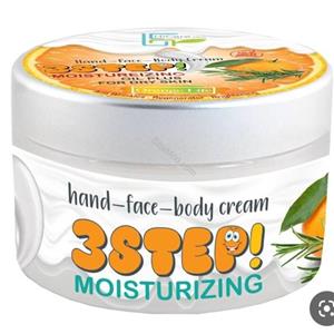 کرم مرطوب کننده و ابرسان های کرپلاس حاوی ویتامین k،A،Dجوانسازی پوست