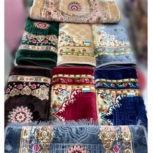 جانماز جنس مخمل خارجی اصل کیفیت عالی در رنگ بندی سایز  بزرگ 1/20×80
