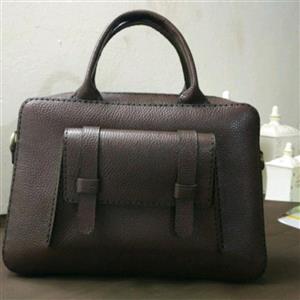 کیف دوشی و دستی و  اداری  چرم طبیعی گاوی