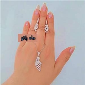 نیم ست نقره زنانه عیار 925با آبکاری  طلا سفید بدون ریزش نگین ضد حساسیت 