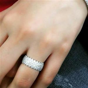 حلقه نقره پرنس زنانه عیار 925با آبکاری طلا سفید بدون ریزش نگین 