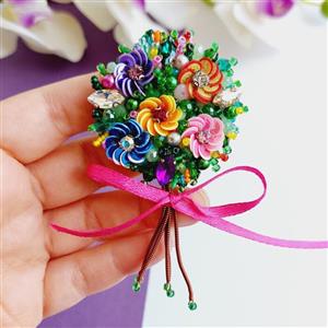 سنجاقسینه جواهردوزی دسته گل بنفش رنگ مدل v01 گل مریم