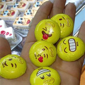 شکلات بسته بندی فانتزی ایموجی
