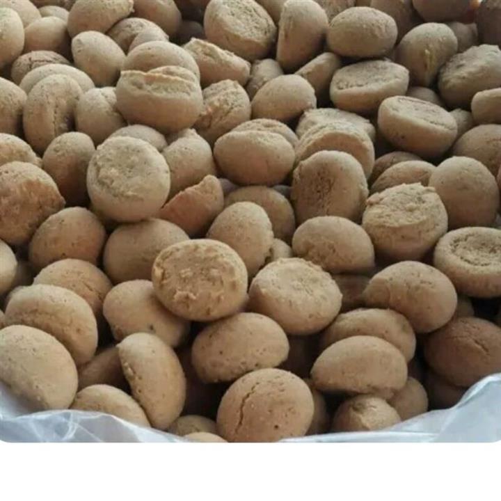 بادام زمینی عالی