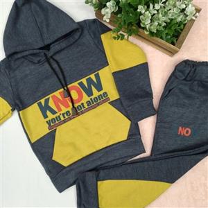 هودی شلوار  اسپرت کلاه دار و جیب دار جلو چاپ  تو کرک زمستانه