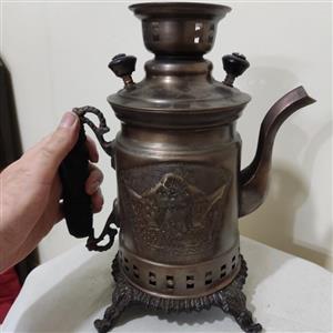 کتری برنجی شکاری تزیینی دکوری تمام برنجی با کیفیت بسیار بالا و سنگین با رنگ ثابت کاملاً کاربردی تزئینی کلکسیونی زیبا