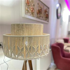 آباژور مکرومه\nلوسترمکرومه\nقطر پنجاه\nقابل آویز شدن