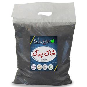 خاک برگ غنی شده سایز متوسط 10 لیتری سرزمین خاک