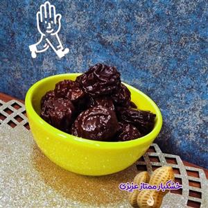 آلوسیاه نیمه خشک یکدست درشت و گوشتی