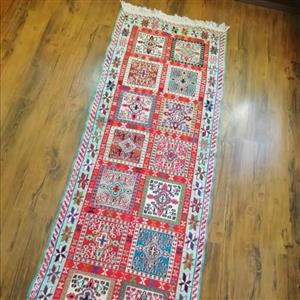 گلیم ورنی کناره پشم دستبافت قره داغ آذربایجان طرح خشتی با رنگبندی زیبا(200در75)