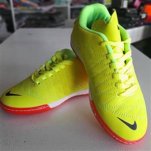 کفش سالنی بچه گانه نایک