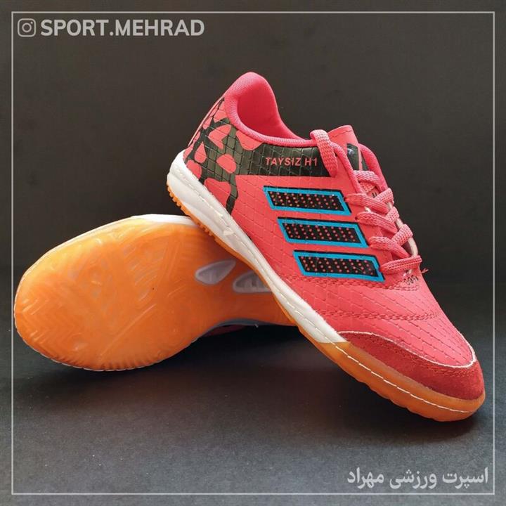 کفش  فوتبال سالنی 