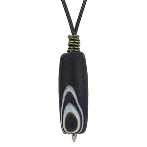 گردنبند مهره لول عقیق باباقوری معدنی مات طرح قدیمی با نقش و نگار خاص بسیار با کیفیت همراه بند چرمی خاصیت چشم نظر