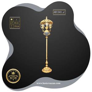 کنار سالنی ایستاده AB1343t لوسترسازان