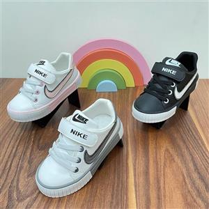 کتانی اسپرت نایک