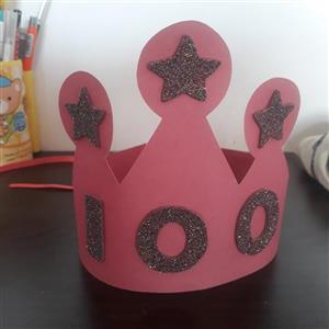 تاج عدد صد سفارش مدارس پذیرفته میشود جهت جشن صد کلاس دوم