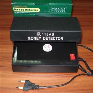دستگاه تشخیص اصالت اسکناس مدل AD-118AB AD-118AB Money Detector
