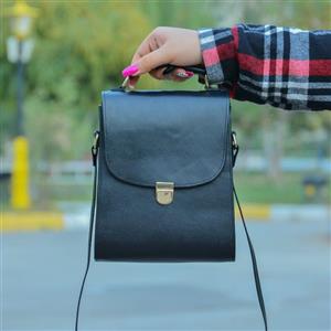 کیف دوشی دخترانه چرم طبیعی کاربردی کوچک مینی بگ کیف زنانه دوشی کراس بادی مشکی