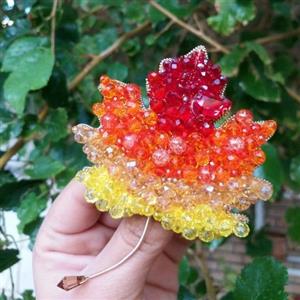 سنجاق سینه برگ پاییزی