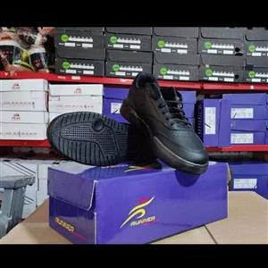 کفش اسپرت پسرانه ریباک،41تا44،کفشی مناسب همه نوع استایل