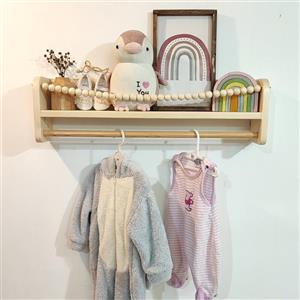 شلف دیواری چوبی اتاق کودک به همراه آویز  لباس عرض 70 سانت