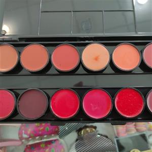 پالت گریم،رژ لب ماسکات،کیفیت عالی،رنگبندی فوق العاده