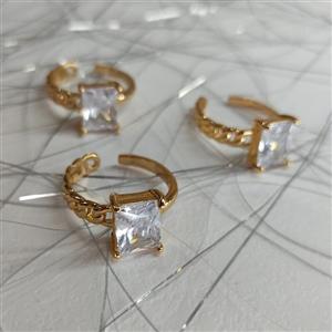 انگشتر نگین دار کارتیر  طلایی خاص