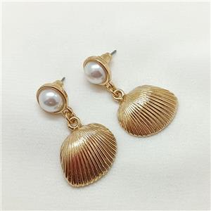 گوشواره طرح صدف طلایی