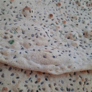 نان کامل سالم محلی +کنجد و شمبلیله