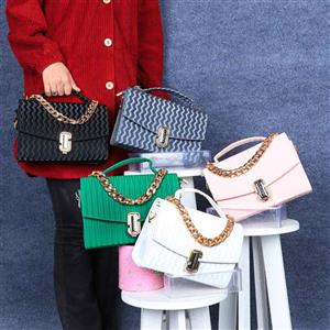 کیف زنانه مدل جاکوبز موجی