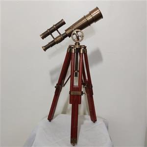تلسکوپ برنجی پایه دار تزیینی مینیاتوری دکوری تمام برنجی با کیفیت بسیار بالا و سنگین ساخت انگلیس لنز قوی تزئینی کلکسبونی