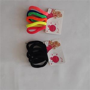 کش مو حوله ای  رنگی  وزن 6 گرم وهر بسته6 عدد میباشد ورنگ مطابق تصویر میباشد