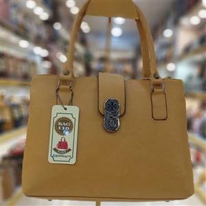 کیف زنانه جنس چرم صنعتی