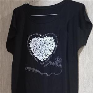 تیشرت مشکی زنانه