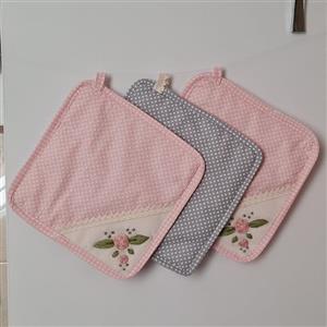 دستگیره آشپزخانه گلدوزی شده پارچه ای ودر رنگ های متنوع